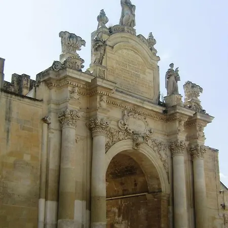 דירה Salotto Dei Baroni